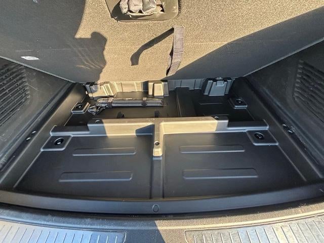 2023 Chevrolet Suburban 4WD Z71