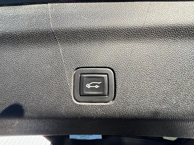 2023 Chevrolet Suburban 4WD Z71