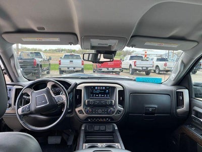 2019 GMC Sierra 2500 HD Crew Cab Standard Box 4-Wheel Drive Denali