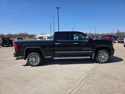 2019 GMC Sierra 2500 HD Crew Cab Standard Box 4-Wheel Drive Denali