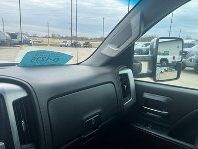 2015 GMC Sierra 2500HD available WiFi Crew Cab Standard Box 4-Wheel Drive SLT