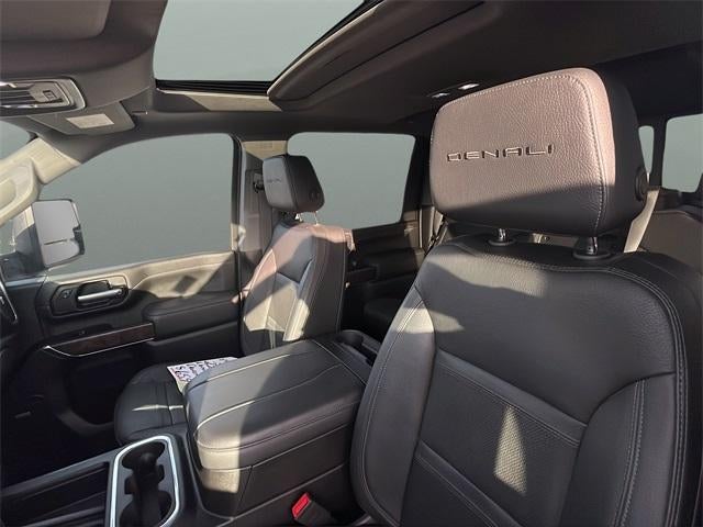 2023 GMC Sierra 2500 HD Crew Cab Standard Box 4-Wheel Drive Denali