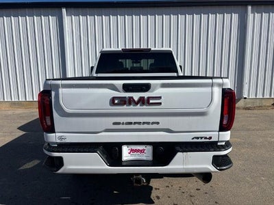 2022 GMC Sierra 2500 HD Crew Cab Standard Box 4-Wheel Drive AT4