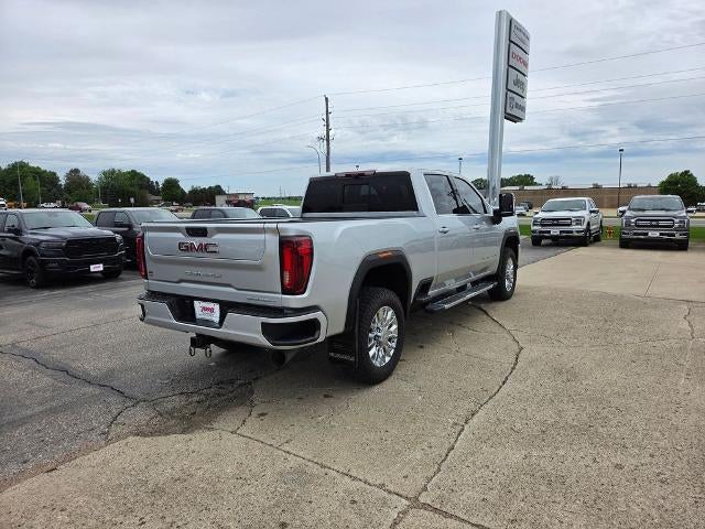 2022 GMC Sierra 2500 HD Crew Cab Standard Box 4-Wheel Drive Denali
