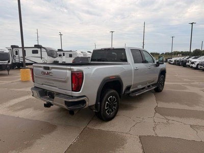 2020 GMC Sierra 3500HD Crew Cab Standard Box 4-Wheel Drive SLT