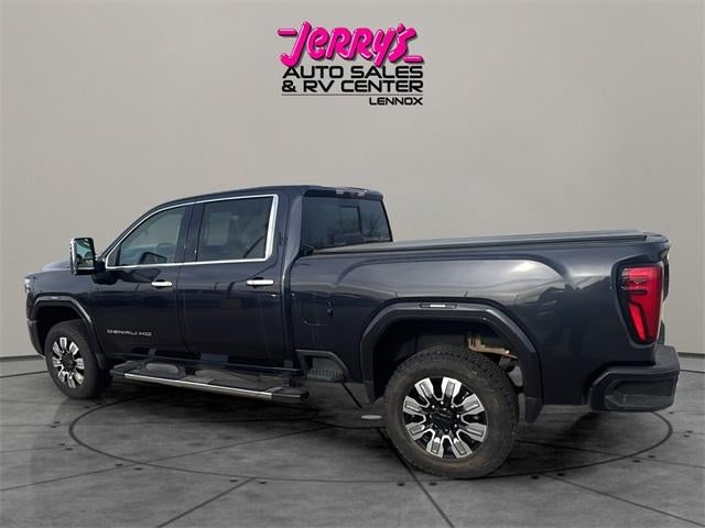 2024 GMC Sierra 3500HD Crew Cab Standard Box 4-Wheel Drive Denali