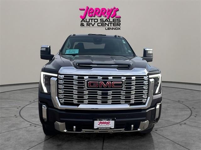 2024 GMC Sierra 3500HD Crew Cab Standard Box 4-Wheel Drive Denali
