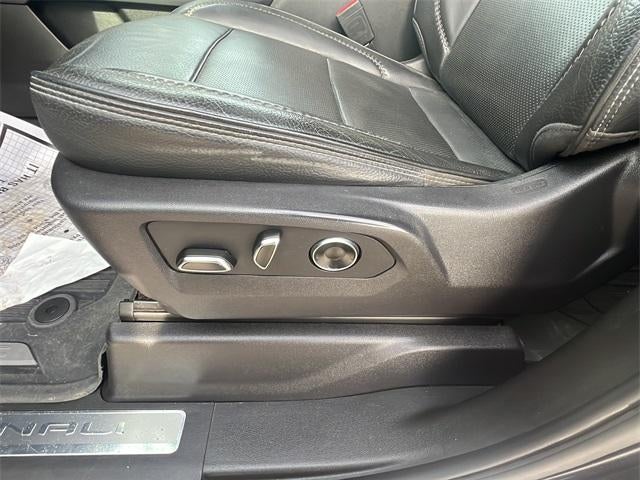 2024 GMC Sierra 3500HD Crew Cab Standard Box 4-Wheel Drive Denali