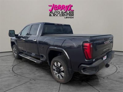 2024 GMC Sierra 3500HD Crew Cab Standard Box 4-Wheel Drive Denali