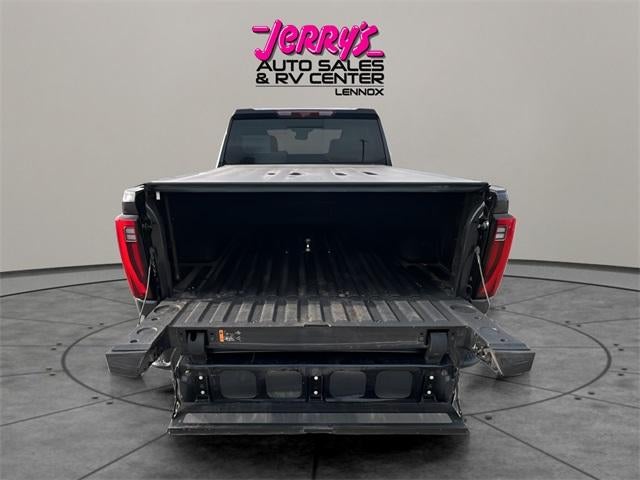 2024 GMC Sierra 3500HD Crew Cab Standard Box 4-Wheel Drive Denali