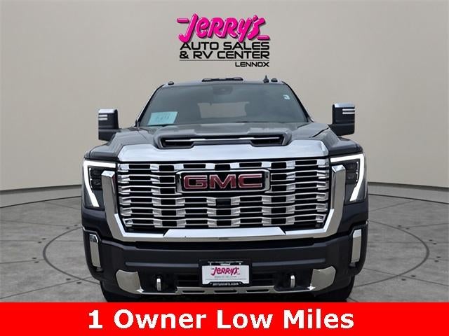 2024 GMC Sierra 3500HD Crew Cab Standard Box 4-Wheel Drive Denali
