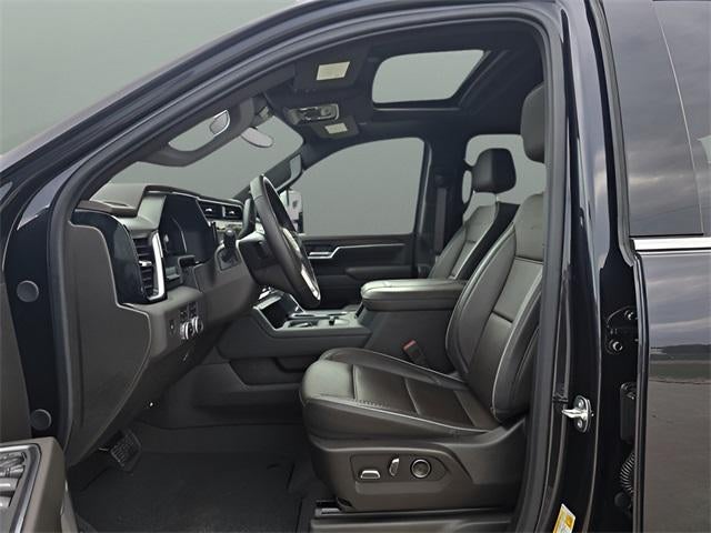 2024 GMC Sierra 3500HD Crew Cab Standard Box 4-Wheel Drive Denali