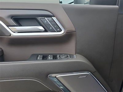 2024 GMC Sierra 3500HD Crew Cab Standard Box 4-Wheel Drive Denali