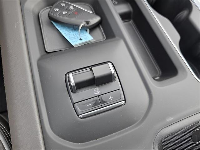 2024 GMC Sierra 3500HD Crew Cab Standard Box 4-Wheel Drive Denali