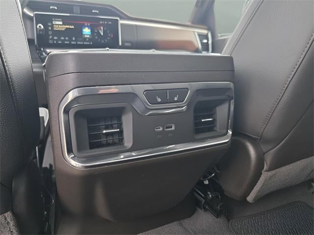 2024 GMC Sierra 3500HD Crew Cab Standard Box 4-Wheel Drive Denali