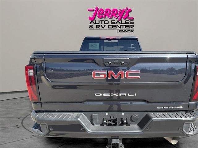 2024 GMC Sierra 3500HD Crew Cab Standard Box 4-Wheel Drive Denali