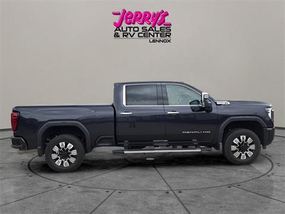 2024 GMC Sierra 3500HD Crew Cab Standard Box 4-Wheel Drive Denali