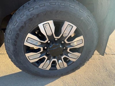 2024 GMC Sierra 3500HD Crew Cab Long Box 4-Wheel Drive Denali