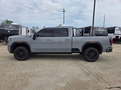 2025 GMC Sierra 2500 HD Crew Cab Standard Box 4-Wheel Drive AT4