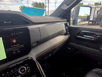 2025 GMC Sierra 2500 HD Crew Cab Standard Box 4-Wheel Drive AT4