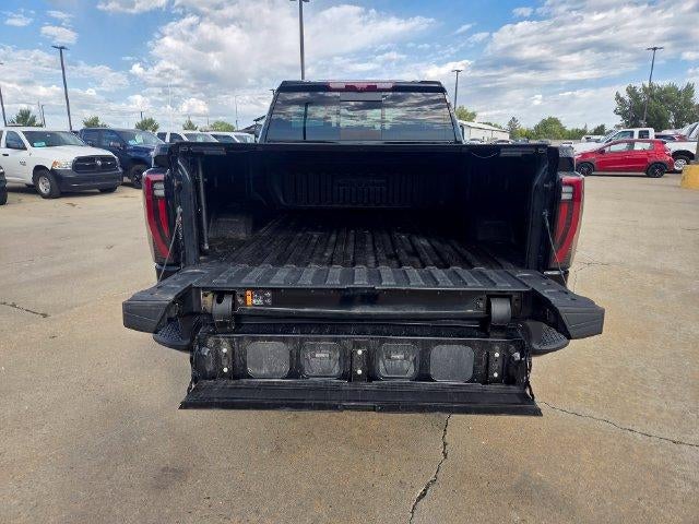 2025 GMC Sierra 2500 HD Crew Cab Standard Box 4-Wheel Drive AT4