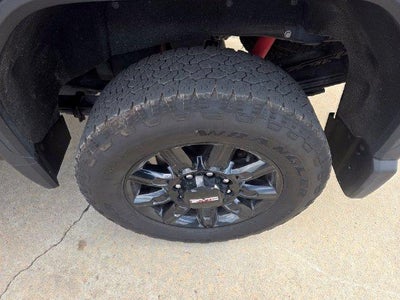 2025 GMC Sierra 2500 HD Crew Cab Standard Box 4-Wheel Drive AT4