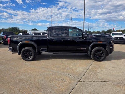 2025 GMC Sierra 2500 HD Crew Cab Standard Box 4-Wheel Drive AT4