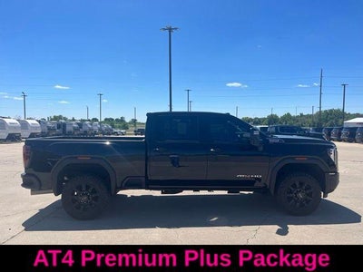 2025 GMC Sierra 3500HD Crew Cab Standard Box 4-Wheel Drive AT4