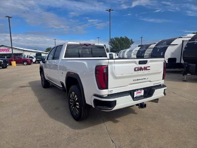 2025 GMC Sierra 3500HD Crew Cab Standard Box 4-Wheel Drive Denali