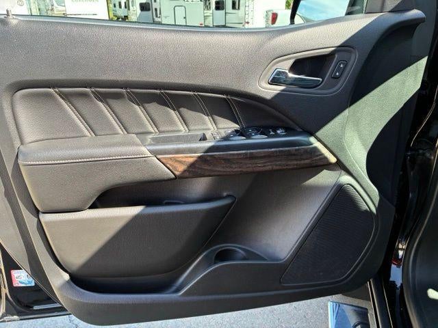 2022 GMC Canyon Crew Cab Short Box 4-Wheel Drive Denali