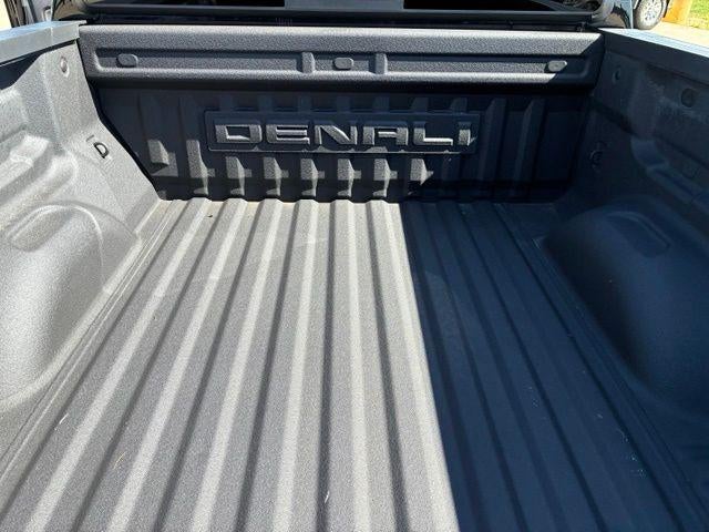 2022 GMC Canyon Crew Cab Short Box 4-Wheel Drive Denali