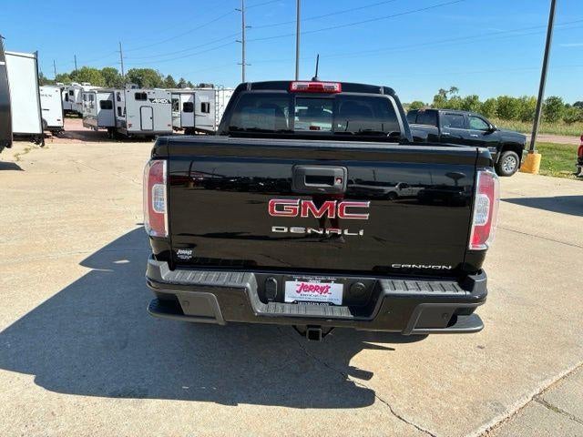 2022 GMC Canyon Crew Cab Short Box 4-Wheel Drive Denali