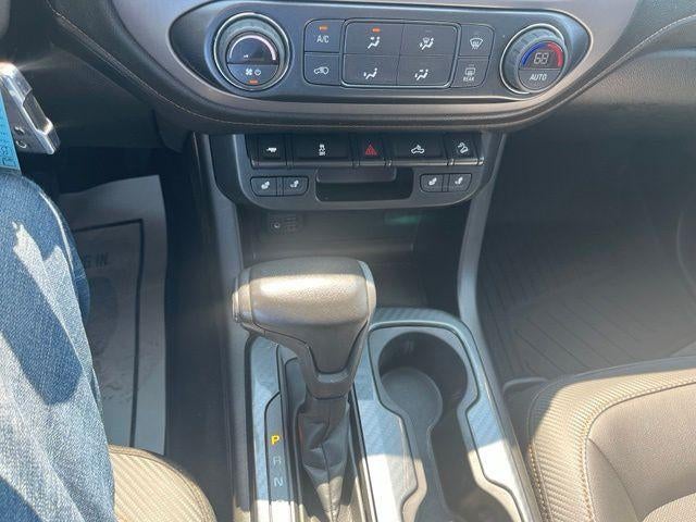 2021 GMC Canyon Crew Cab Short Box 4-Wheel Drive AT4 w/Cloth