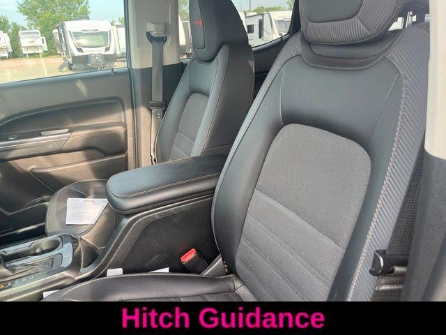 2021 GMC Canyon Crew Cab Short Box 4-Wheel Drive AT4 w/Cloth