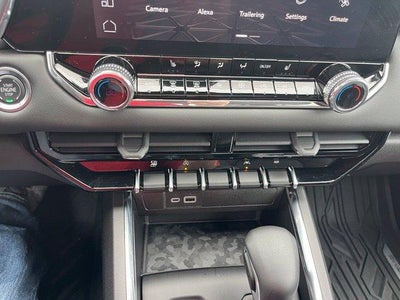 2025 GMC Canyon Crew Cab Short Box 4-Wheel Drive Elevation