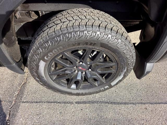 2024 GMC Sierra 1500 Crew Cab Short Box 4-Wheel Drive Pro