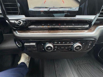 2025 GMC Sierra 1500 Crew Cab Short Box 4-Wheel Drive SLE