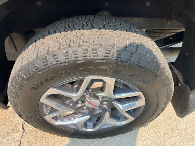 2025 GMC Sierra 1500 Crew Cab Short Box 4-Wheel Drive SLE