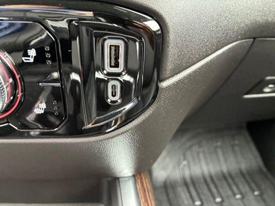 2026 GMC Sierra 1500 Crew Cab Short Box 4-Wheel Drive Elevation 3SB