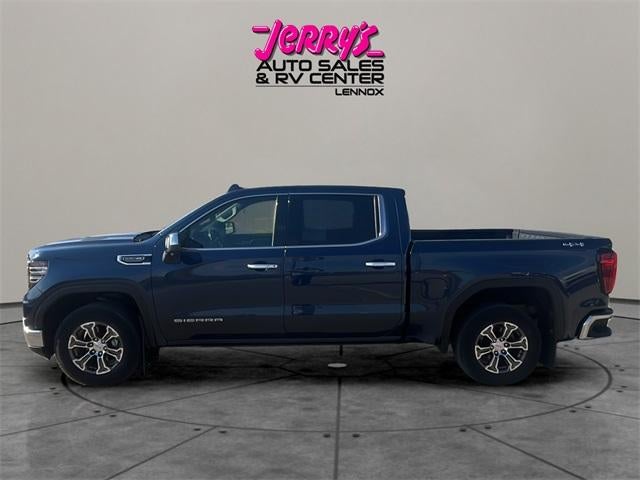 2022 GMC Sierra 1500 Crew Cab Short Box 4-Wheel Drive SLT