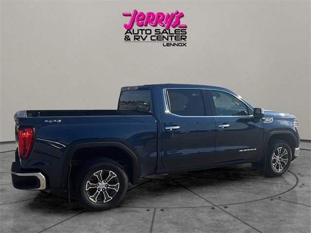 2022 GMC Sierra 1500 Crew Cab Short Box 4-Wheel Drive SLT