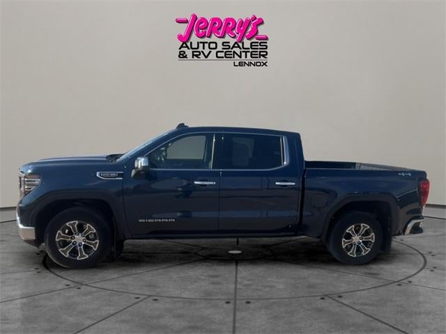 2022 GMC Sierra 1500 Crew Cab Short Box 4-Wheel Drive SLT