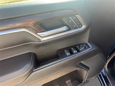 2022 GMC Sierra 1500 Crew Cab Short Box 4-Wheel Drive SLT