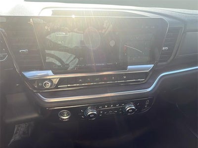 2022 GMC Sierra 1500 Crew Cab Short Box 4-Wheel Drive SLT