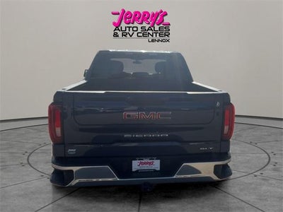 2022 GMC Sierra 1500 Crew Cab Short Box 4-Wheel Drive SLT