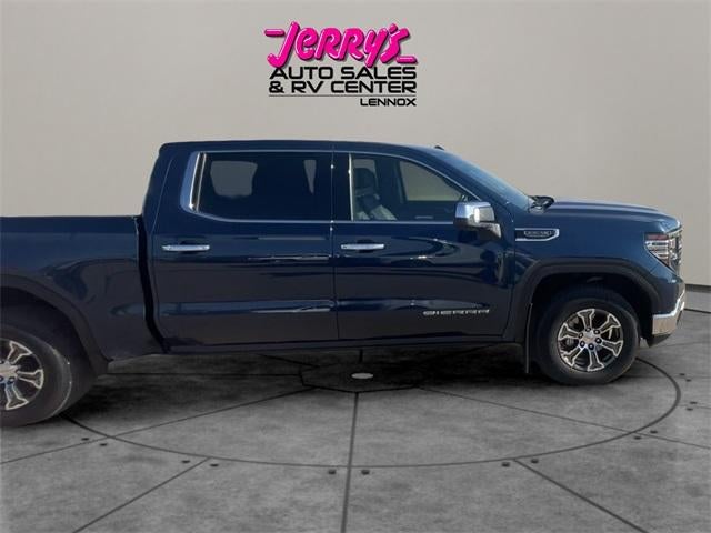 2022 GMC Sierra 1500 Crew Cab Short Box 4-Wheel Drive SLT