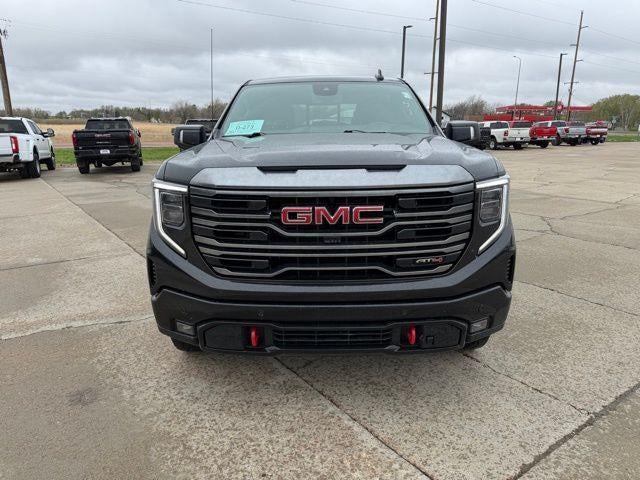 2022 GMC Sierra 1500 Crew Cab Standard Box 4-Wheel Drive AT4