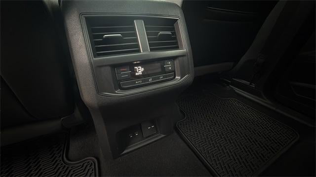 2022 Volkswagen Atlas 3.6L V6 SEL R-Line 4MOTION