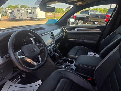 2023 Volkswagen Atlas Cross Sport 3.6L V6 SEL Premium R-Line 4MOTION