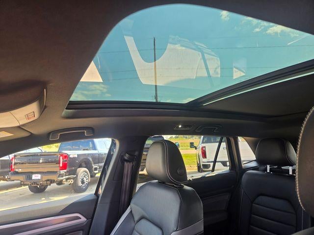 2023 Volkswagen Atlas Cross Sport 3.6L V6 SEL Premium R-Line 4MOTION